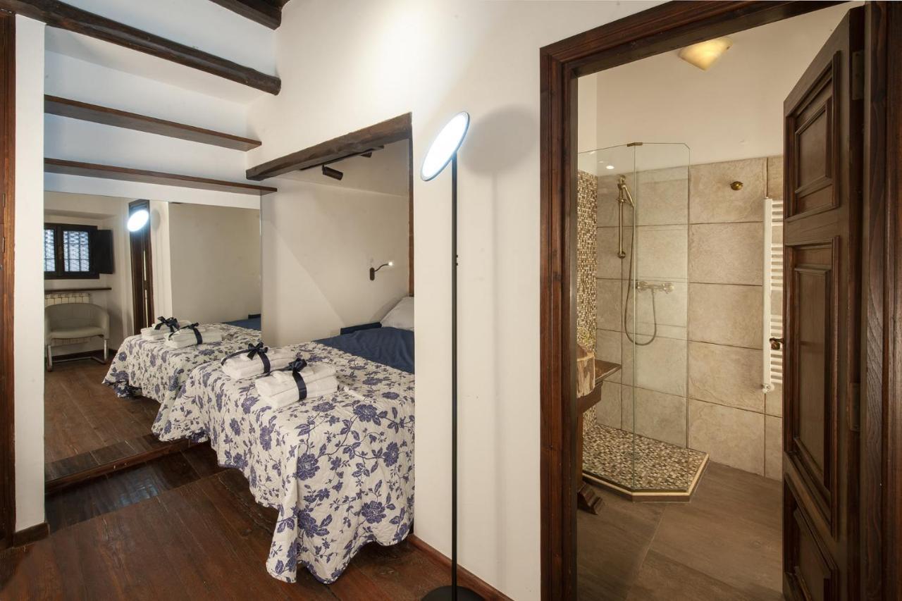 Antica Dimora La Campanella Apartment โรม ภายนอก รูปภาพ